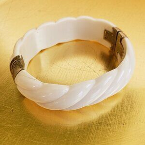 Monet Bakelite Magnetic Twisted Rope Bangle - off white - Vintage